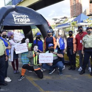 Realizan campaña de concientización sobre seguridad vial en Los Teques