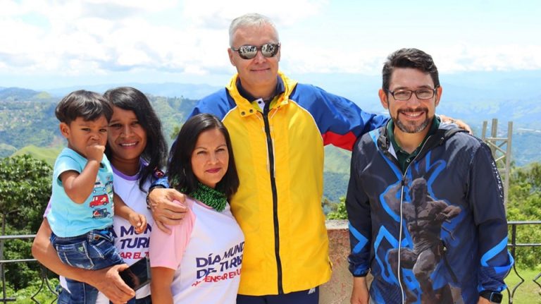 Certifican Ruta Turística Comunitaria “Fila Begonia” de Laguneta de la Montaña