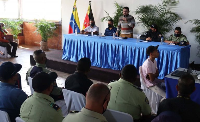 Un total de 36 funcionarios de seguridad participan en Diplomado en Gerencia Policial