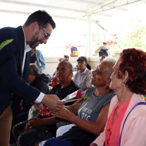 Alcalde Farith Fraija visitó Casa de los Abuelos de la comunidad El Vigía