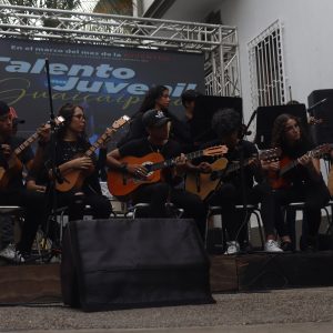 43 jóvenes mostraron su talento durante el acto de Talento Juvenil Guaicaipuro 2023