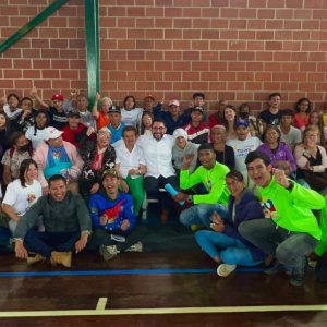 Jóvenes guaicaipureños brindarán acompañamiento a adultos mayores a través del programa "El Nieto Solidario"
