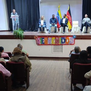 Juramentados y certificados 105 nuevos defensores escolares del municipio Guaicaipuro