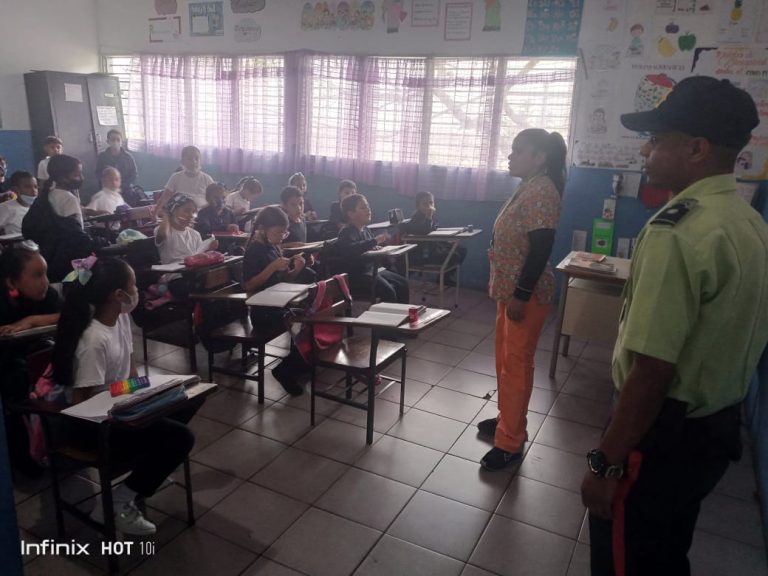 Más de 300 alumnos de la UE Juan de Dios Guanche recibieron conversatorio sobre valores y principios