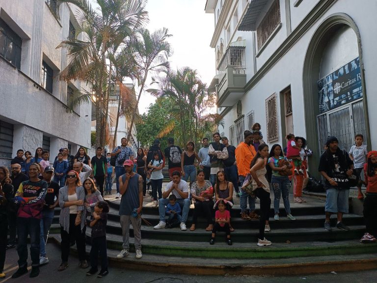 Animalista Reggae Concierto colma el Bulevar Lamas