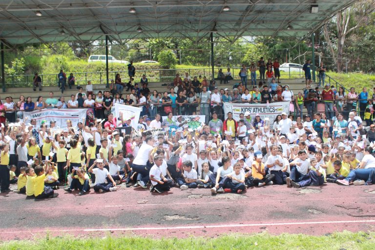 Más de 600 estudiantes participaron en el Kids’ Athletics realizado en el Polideportivo Arnaldo Arocha de Los Teques
