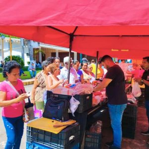Más de tres toneladas de alimentos fueron distribuidas entre las parroquias Altagracia de la Montaña y Cecilio Acosta