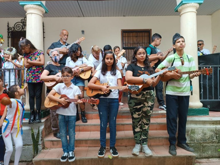 Con total éxito se realizó el cierre del II Ciclo de los Talleres de Formación Cultural en Guaicaipuro