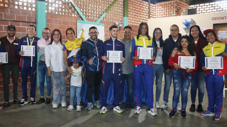 Alcalde Farith Fraija inauguró sala odontológica en la sede del Instituto de Deporte