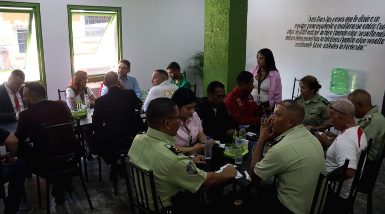 Más de 300 funcionarios serán Beneficiados: Alcalde Farith Fraija inauguró comedor en la sede administrativa de Poliguaicaipuro