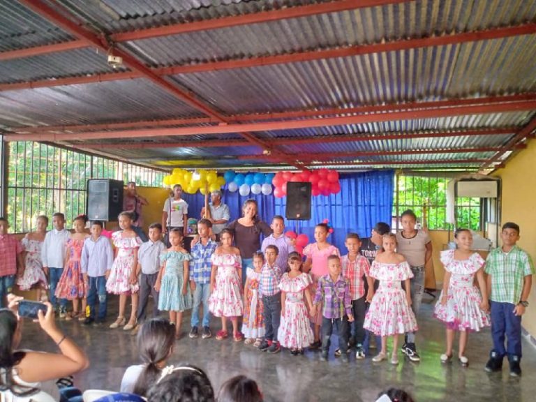 A casa llena realizan muestra de talleres culturales en Paracotos y Altagracia de la Montaña