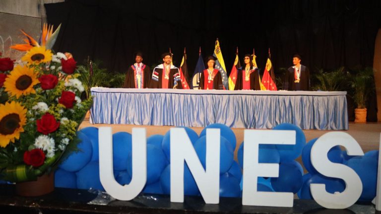 117 funcionarios se graduaron en comunidad de aprendizaje de alcaldia de Guaicaipuro
