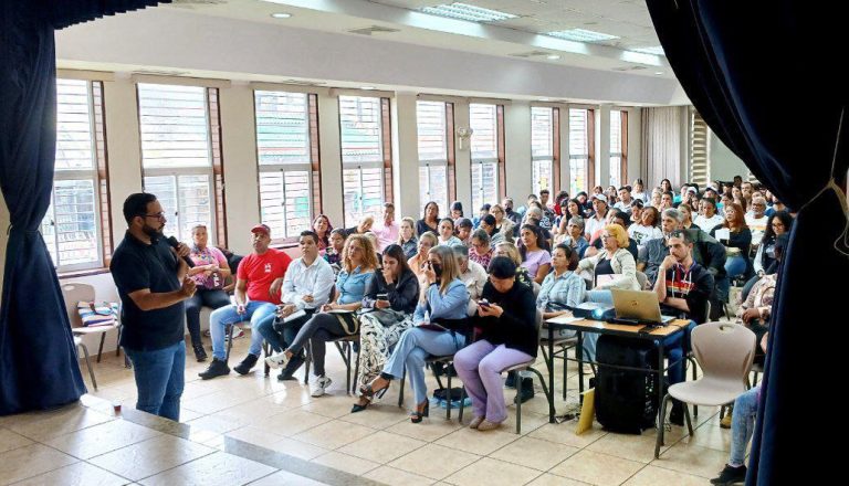 Congreso nacional de innovación emprendimiento capitulo Miranda se realizo en Los Teques.