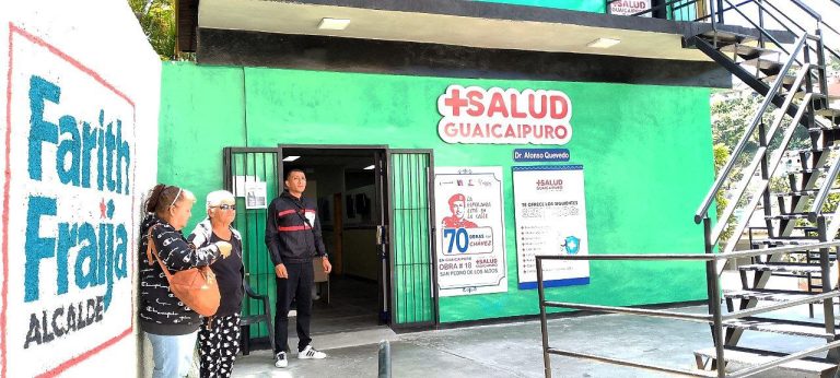 Dotan de insumos al sistema + Salud de Guaicaipuro.