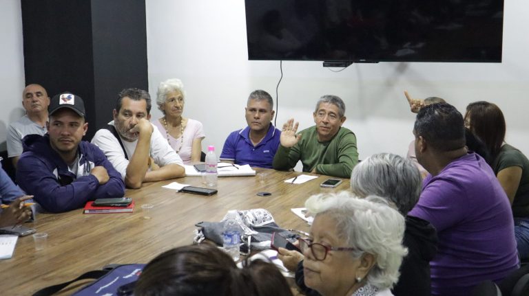 Salas de Autogobierno Comunal de Guaicaipuro recibirán dotación tecnológica