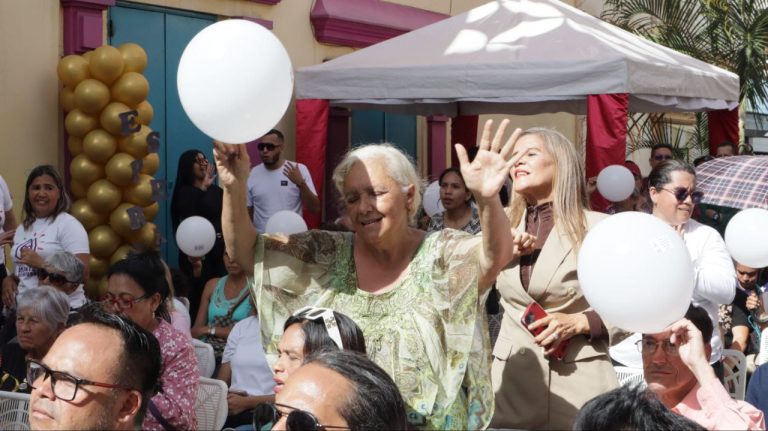 Líderes religiosos de Guaicaipuro brindan apoyo a Farith Fraija