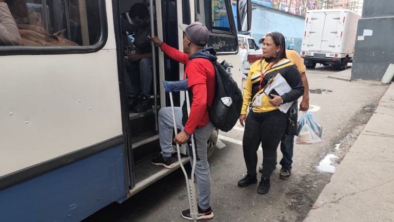 Optimizan el servicio de transporte público en la línea de Lagunetica en Los Teques