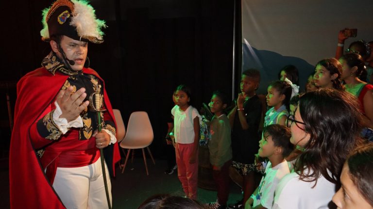 Niños y niñas de Guaicaipuro se sumergen en la historia con la Expo Simón: De Niño a Libertador