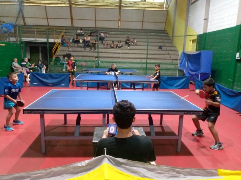 Johander Machado y Karen Díaz se coronan campeones en Tenis de Mesa