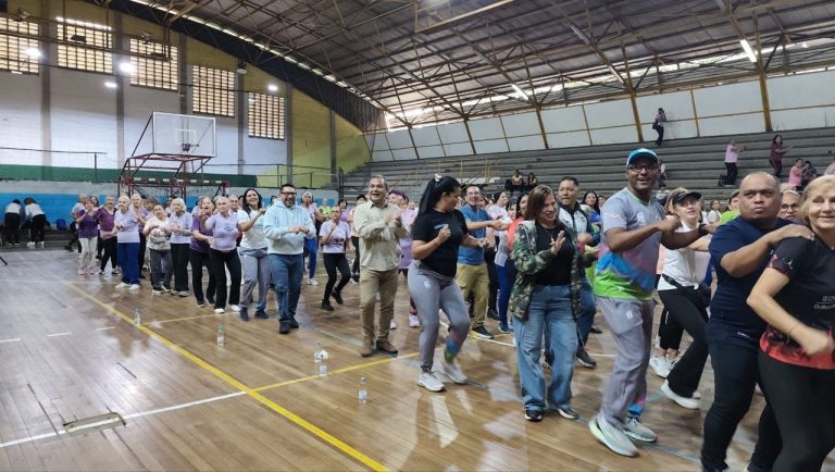 Los Teques celebra el Día del Adulto Mayor con bailes, alegría y espíritu deportivo