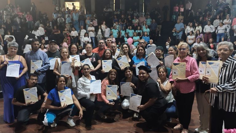 Certifican a más de 460 emprendedores para el desarrollo económico de Guaicaipuro