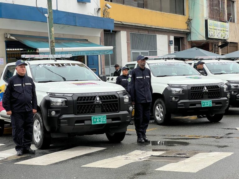 Entregan 12 motos y cuatro patrullas a Poliguaicaipuro para reforzar la seguridad