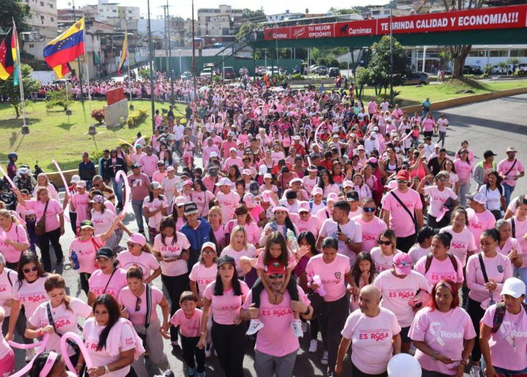 Gran Caminata Rosa para promover la prevención del cáncer de mama