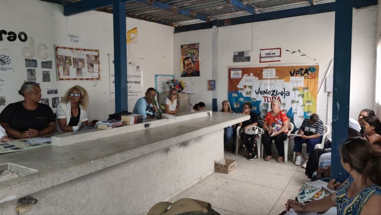 Comunas de San Pedro articulan saneamiento de espacios y construcción de cuarto de aseo