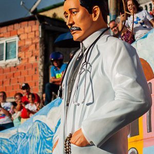 Develan estatua de San José Gregorio Hernández en Los Teques