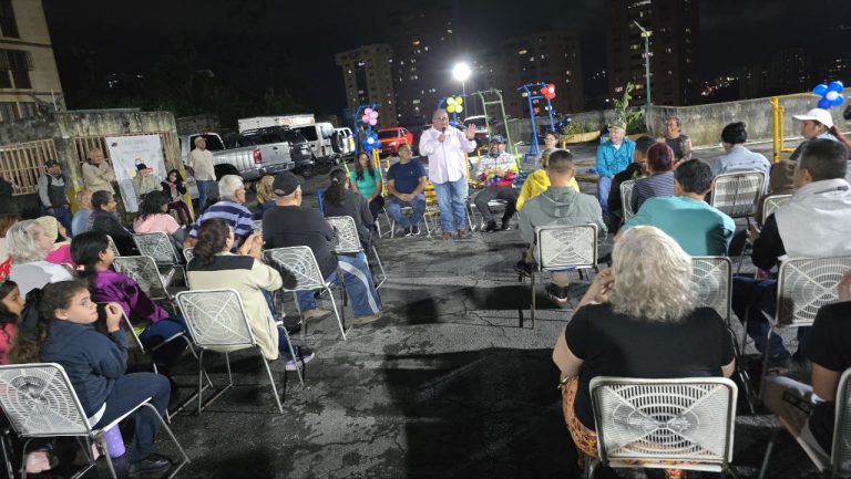 Comuna Caminos de Guaicaipuro inaugura parque biosaludable