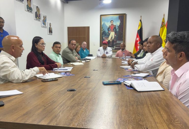 Activan Plan de Reordenamiento Urbano para Regularización de Tierras en Guaicaipuro