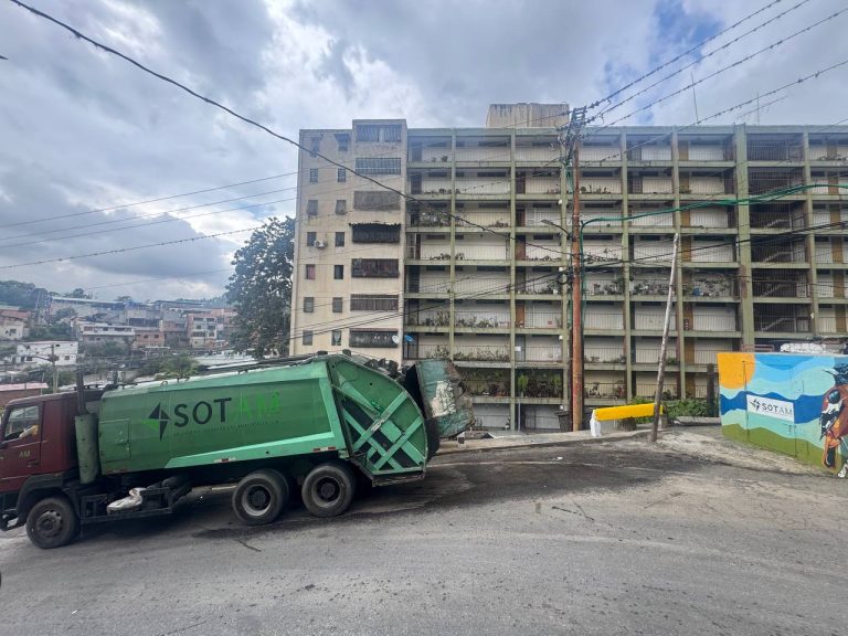 Fortalecen labores de saneamiento ambiental y modernización tecnológica en Guaicaipuro