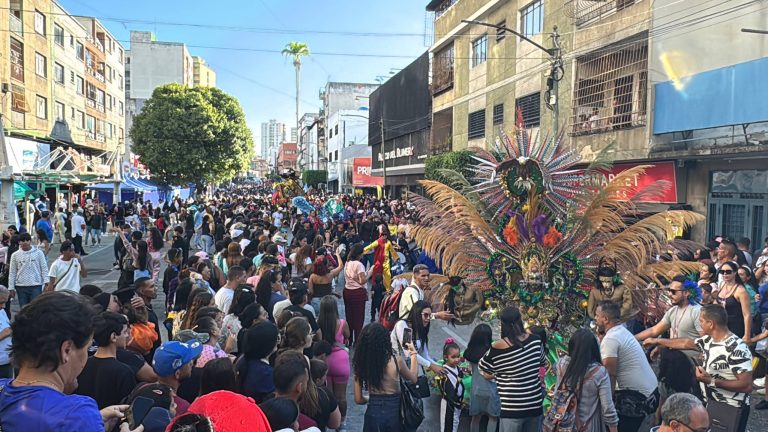 Más de 30 mil personas gozaron en Los Teques con los Carnavales Ecoturísticos Guaicaipuro 2026