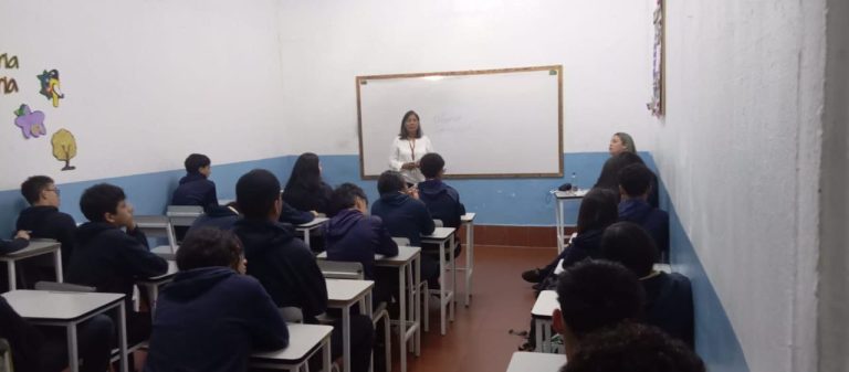 Estudiantes del Ilustre Americano participaron en conversatorio con el Consejo de Protección