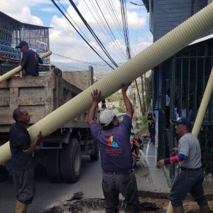 Sustituyen 50 metros de tubería para sanear infraestructura del CEIE Gabriela Mistral