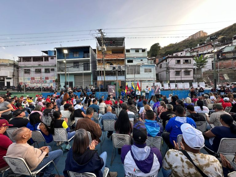 Juramentan Comando de Campaña para la 1era Consulta Nacional Popular 2026 en Guaicaipuro