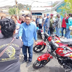 CLPP recibe dotación de vehículos para potenciar la planificación comunitaria