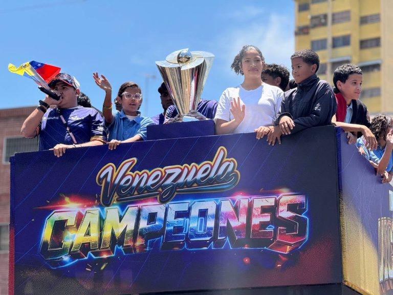 El Trofeo del Clásico Mundial de Béisbol conquista Guaicaipuro