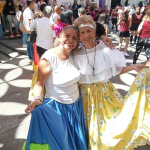 Más de 200 abuelos celebraron el Día del Joropo con salud y tradición