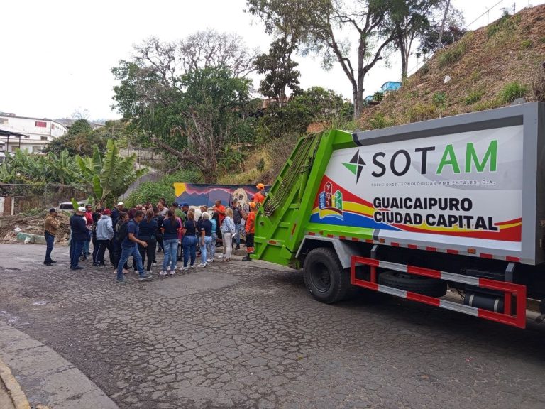 Alcalde Fraija insta al cumplimiento de la Ley de Convivencia Ciudadana en manejo de desechos