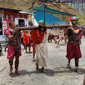 Paracotos se prepara para una semana santa de fe y tradición