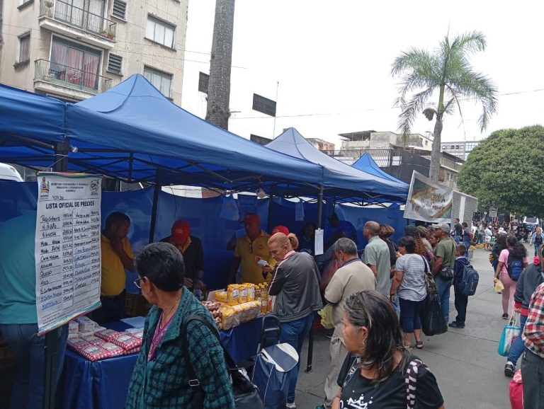 Arrancó la Feria Corpoguaica Campesina en la Bermúdez