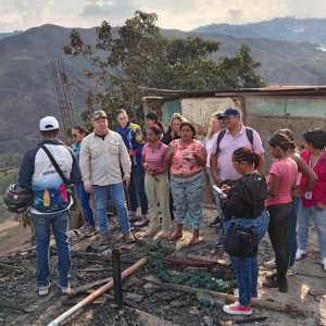 Despliegan atención integral inmediata tras incendio en comunidad Nuevo Bosque