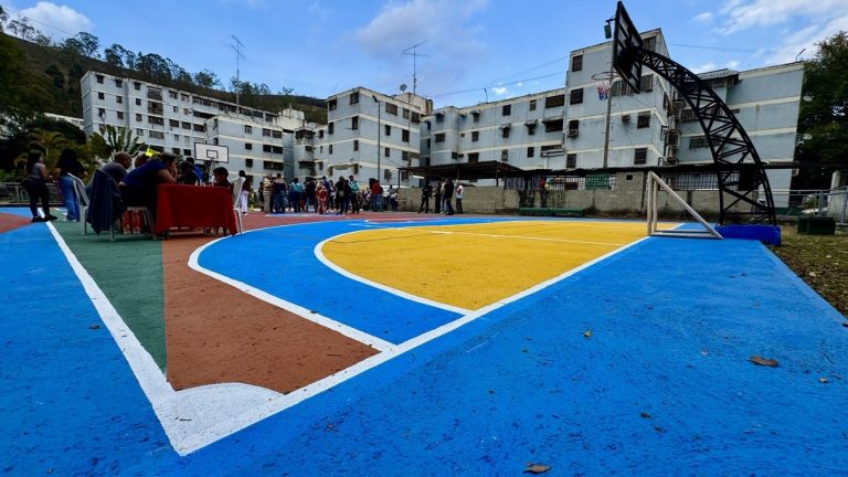 Convocan a juntas de condominio para fortalecer servicios y seguridad en el municipio Guaicaipuro￼