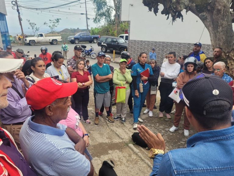 Vecinos y autoridades unen fuerzas para definir el futuro de la vialidad en Lagunetica