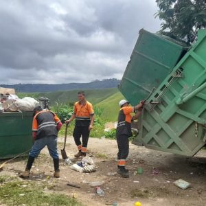 Alcaldía de Guaicaipuro presenta “El Reloj de la Limpieza”