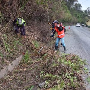 Comunidad de Lagunetica celebra despeje de vía principal ante llegada de las lluvias