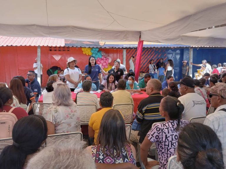 Fortalecen protección social en Paracotos con atención integral de 1.100 habitantes