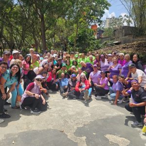 Celebran Día Mundial de la Actividad Física junto a 150 adultos mayores en Los Teques