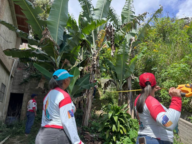 Agilizan expedientes habitacionales para convertir a guaicaipureños en propietarios de sus tierras